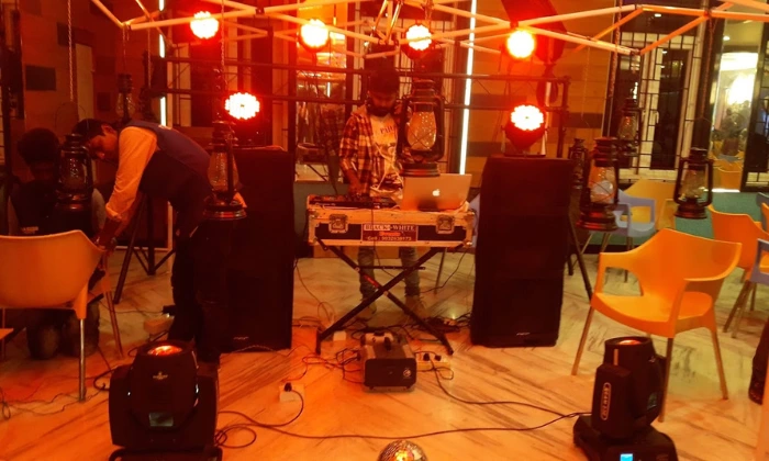 Sculpted Memories  DSLR Cameras